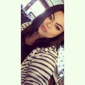 Meet your Posher, Ella